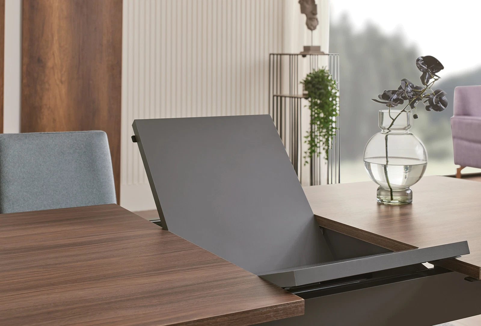Cordell extendable dining table