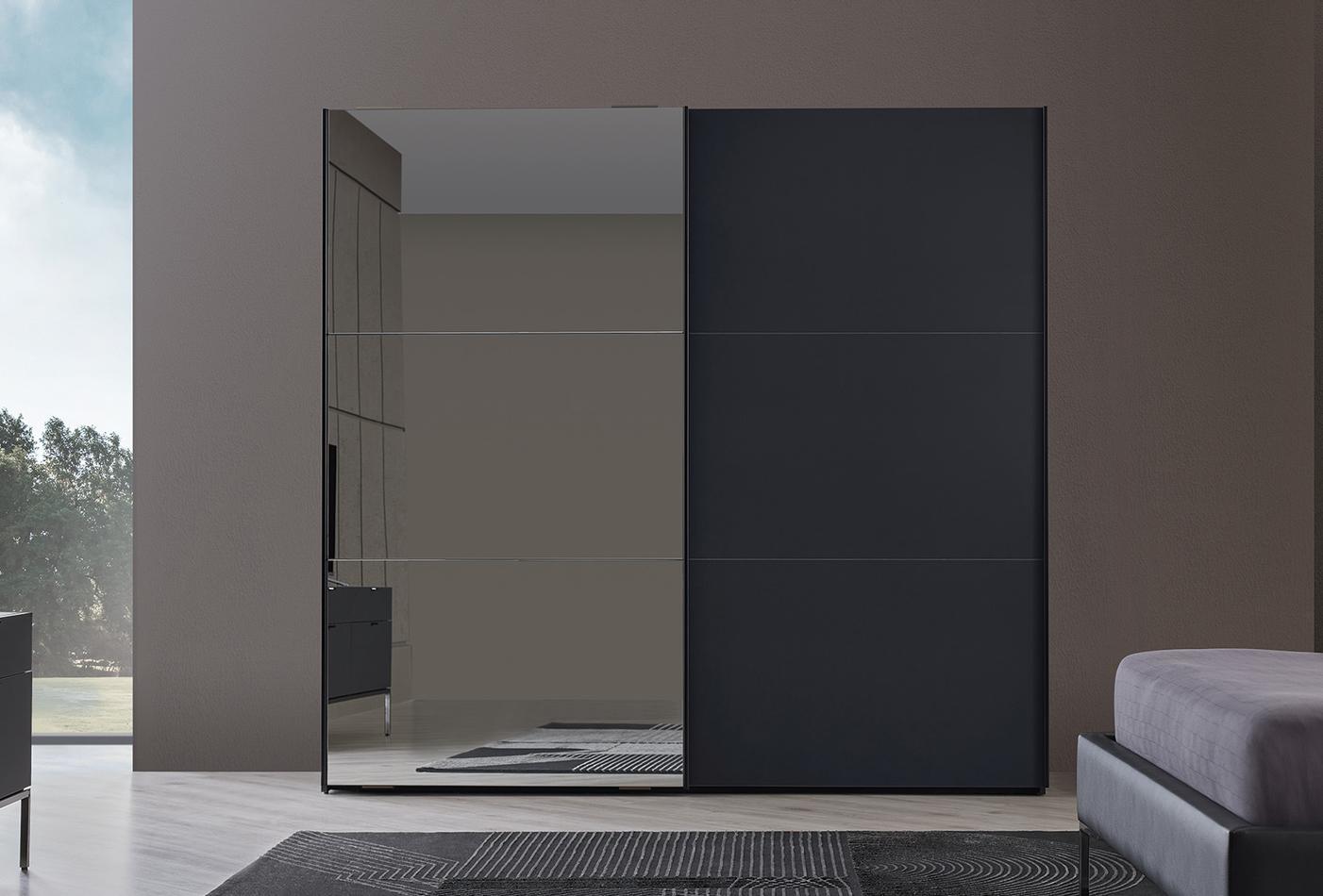 Legato wardrobe