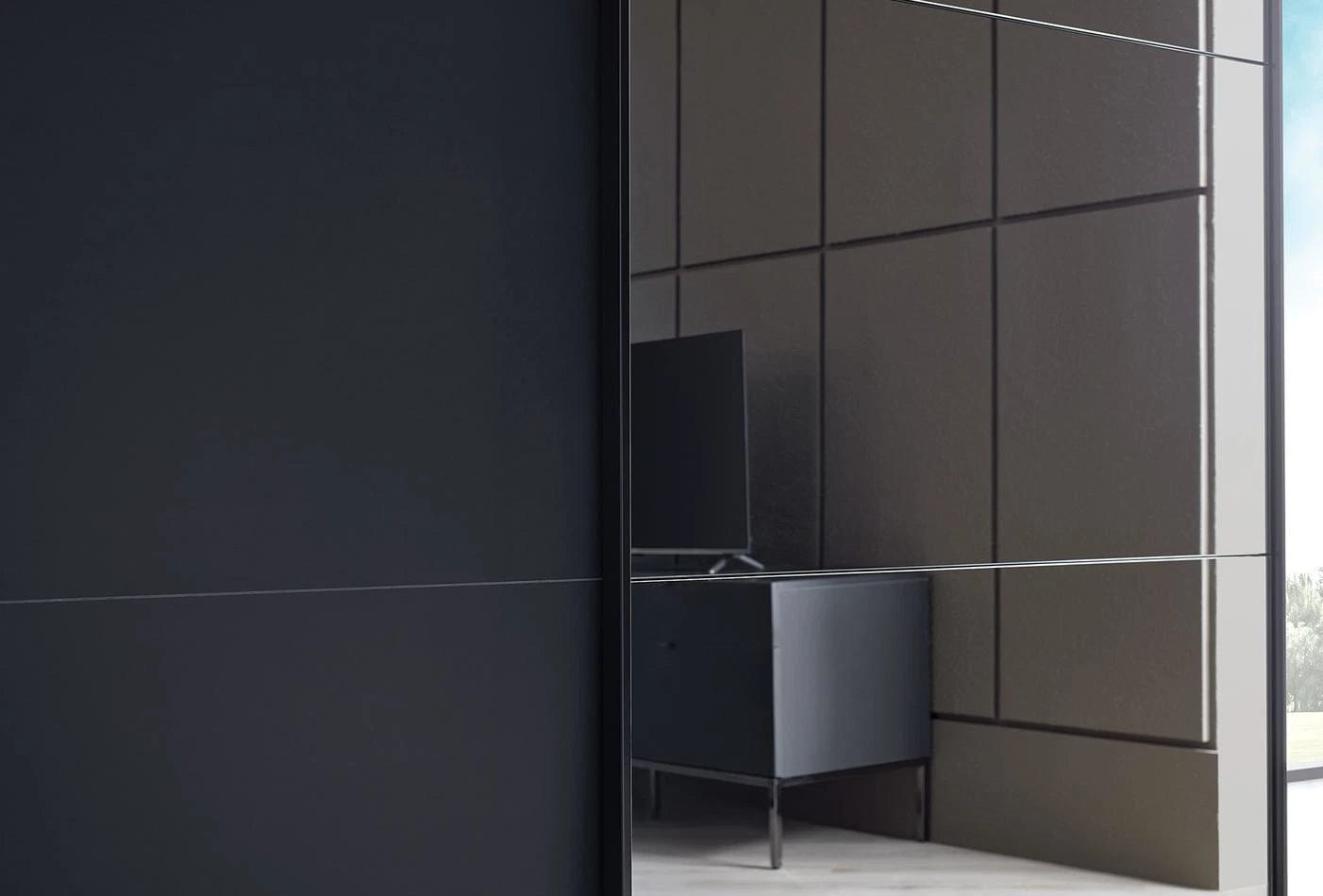 Legato wardrobe