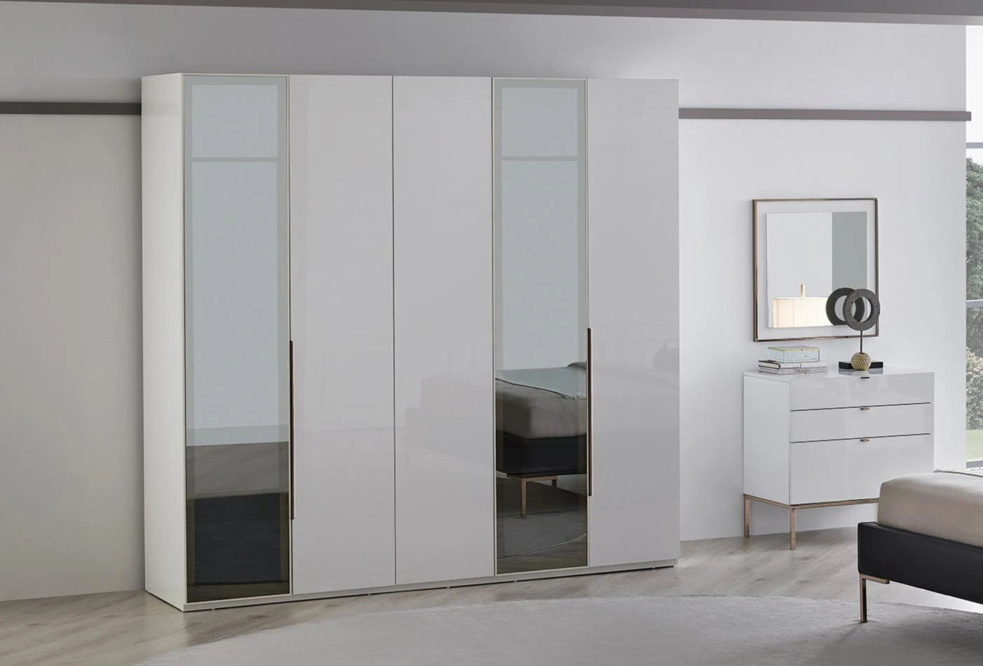 Legato wardrobe