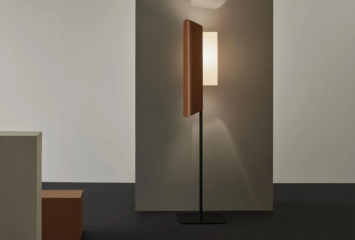 Baku floor lamp