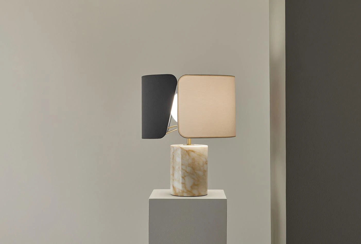 Baku marble table lamp
