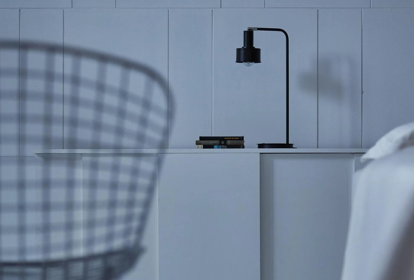 Fama table lamp