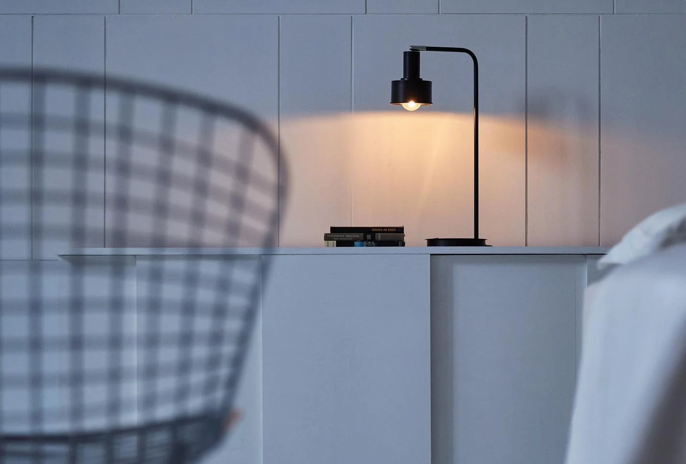 Fama table lamp