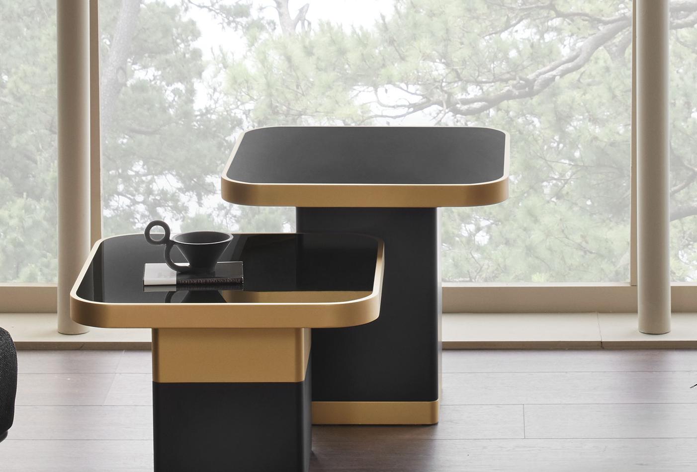 Valio coffee table