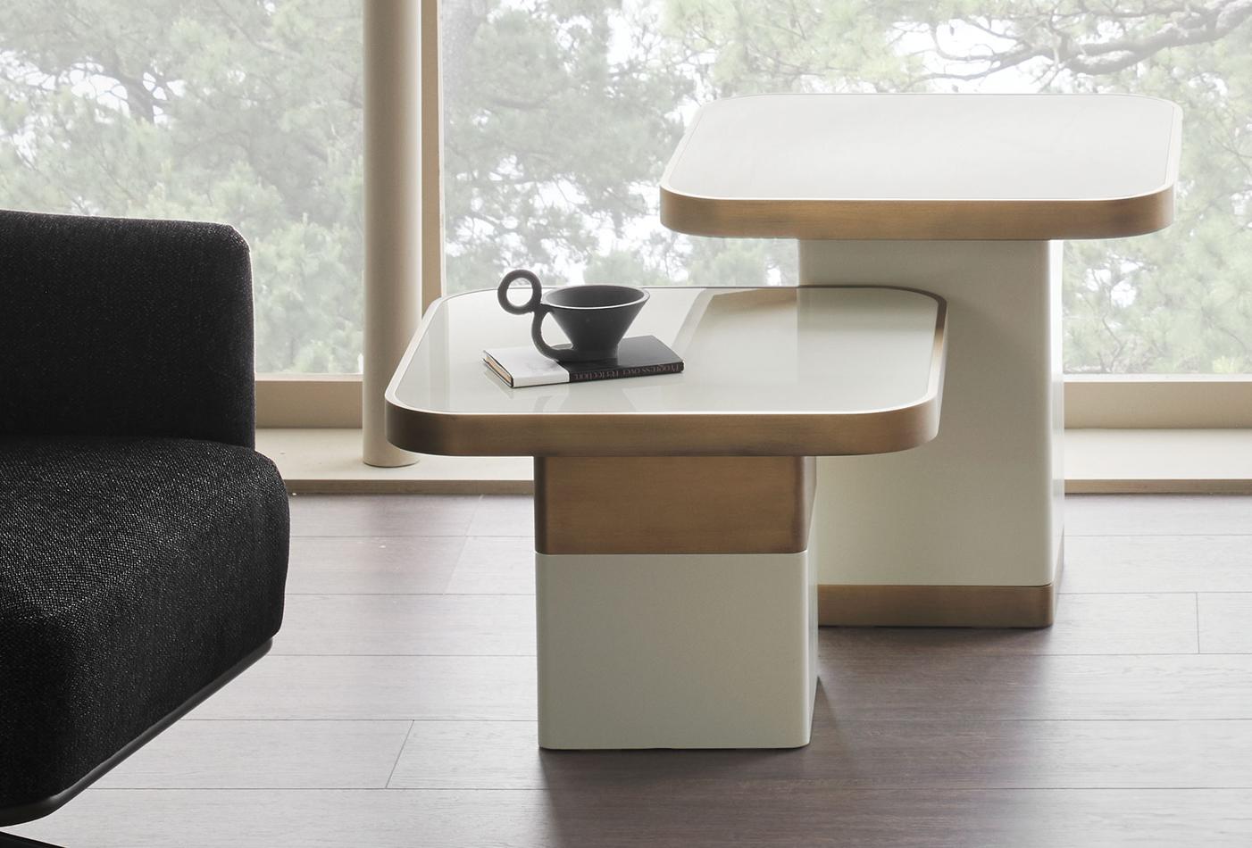Valio coffee table