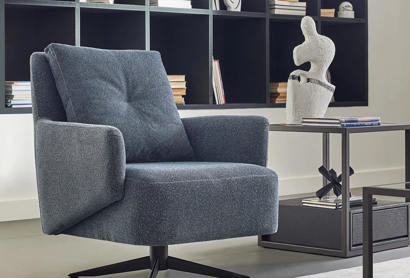 Milan swivel chair